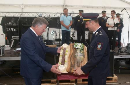 PREVZEM AVTOCISTERNE PGD UNEC 23 FOTO LJUBO VUKELIČ